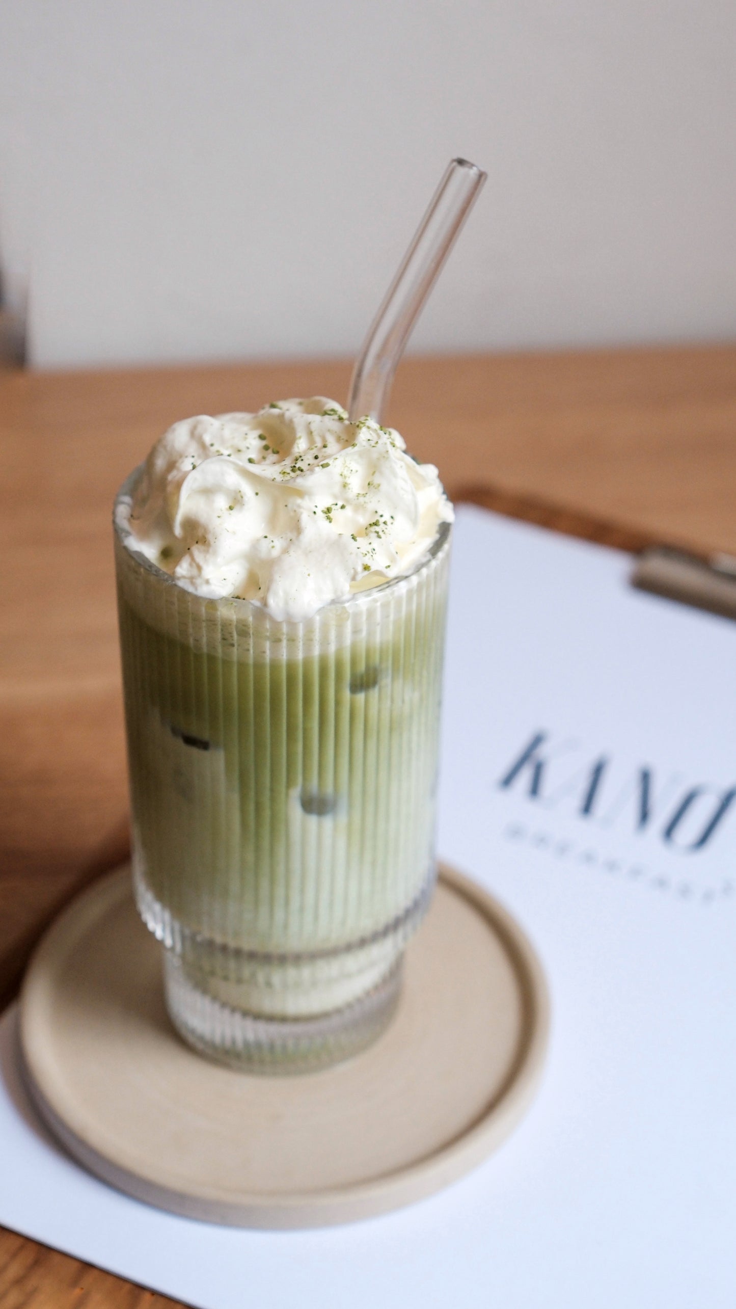 Geriffeltes Latte Glas